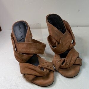 Kendall & Kylie Tan Suede Mules size 8